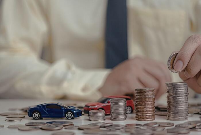 Pożyczki inwestycyjne vs dotacje bezzwrotne - Co się bardziej opłaca Twojej firmie w 2026 roku?