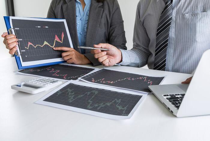 Profil inwestora - komu się opłaca?  MŚP vs duże firmy | Branże strategiczne | Innowacje czy produkcja?