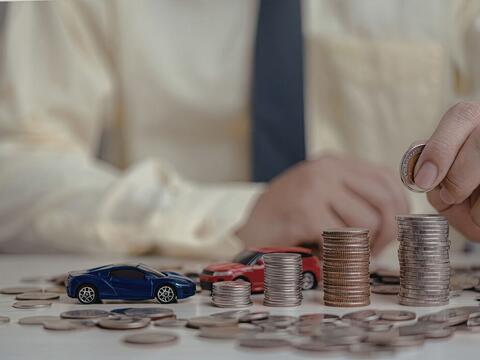 Pożyczki inwestycyjne vs dotacje bezzwrotne - Co się bardziej opłaca Twojej firmie w 2026 roku?