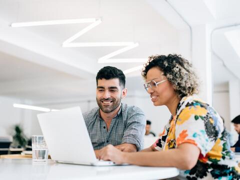 Jak rozpoznać dobrego doradcę od dotacji? Pytania, które warto zadać przed podpisaniem umowy